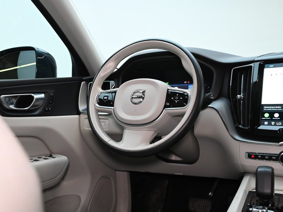 2023 Volvo XC60 Recharge Core Bright Theme-27