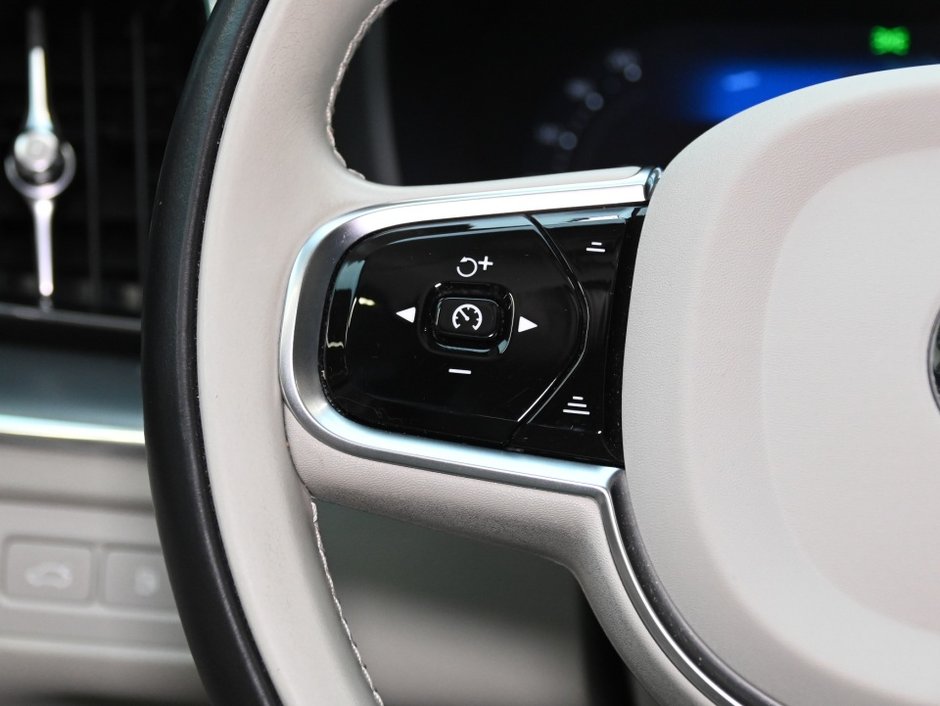 2023 Volvo XC60 Recharge Core Bright Theme-17