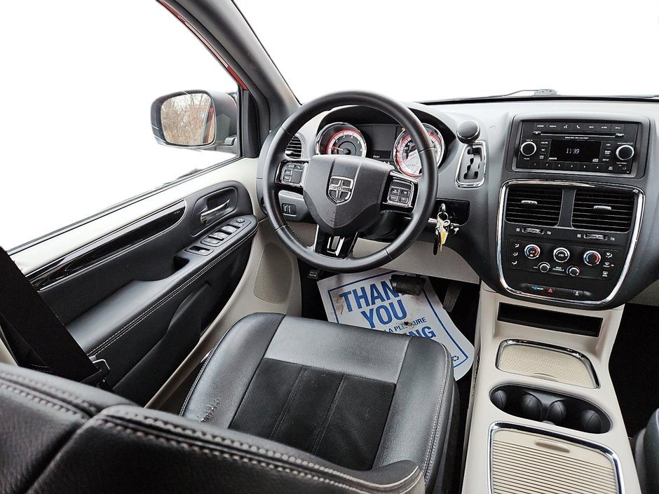 2015 Dodge Grand Caravan SXT Premium Plus-20