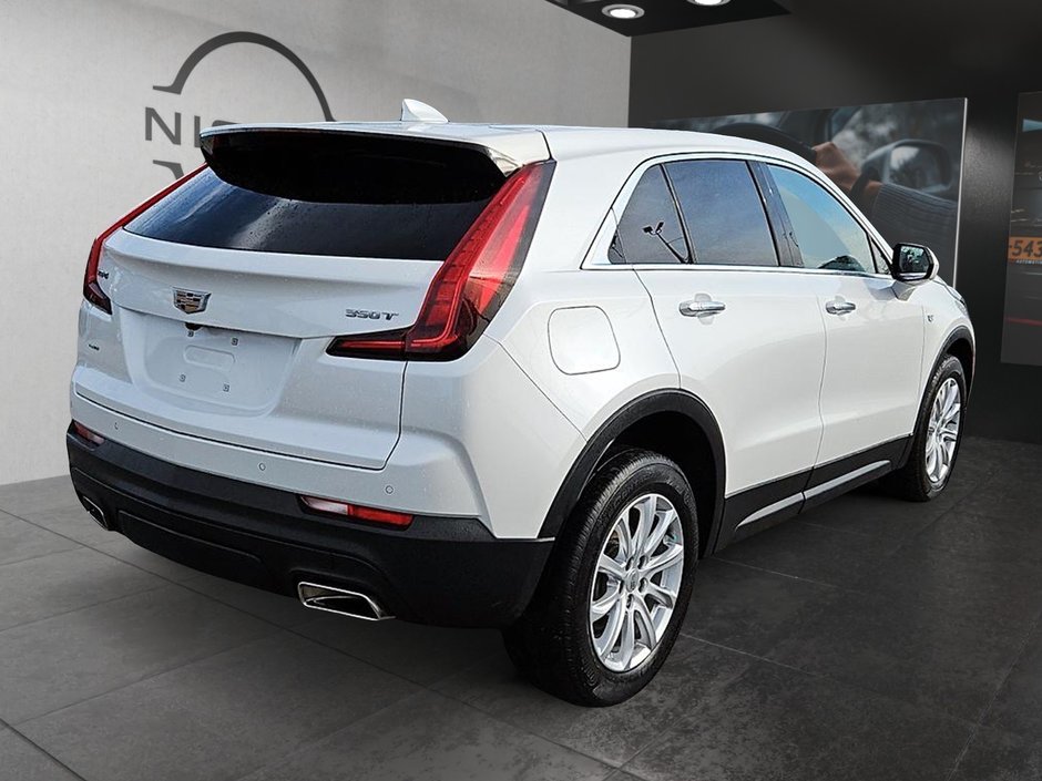 2021 Cadillac XT4 AWD Luxury-4