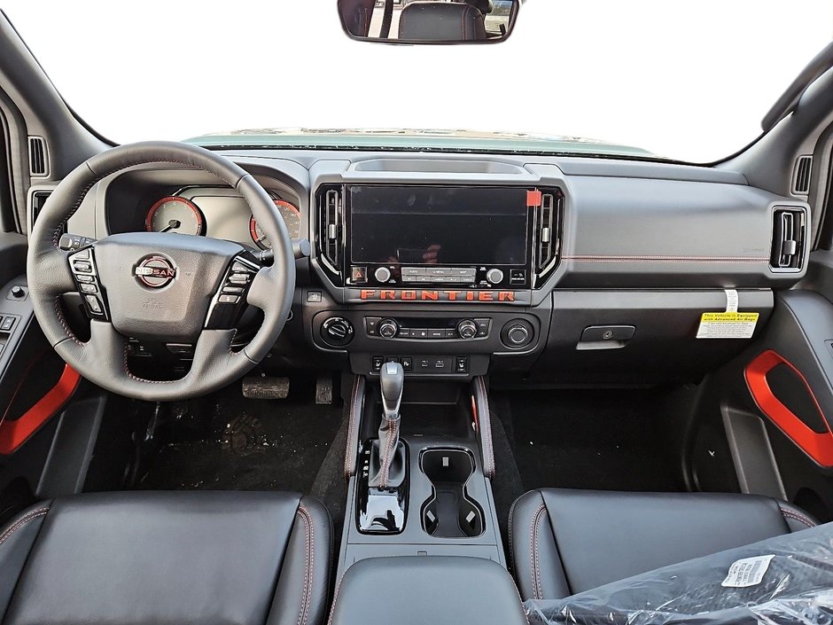 Nissan Frontier PRO-4X Luxury 2025-29