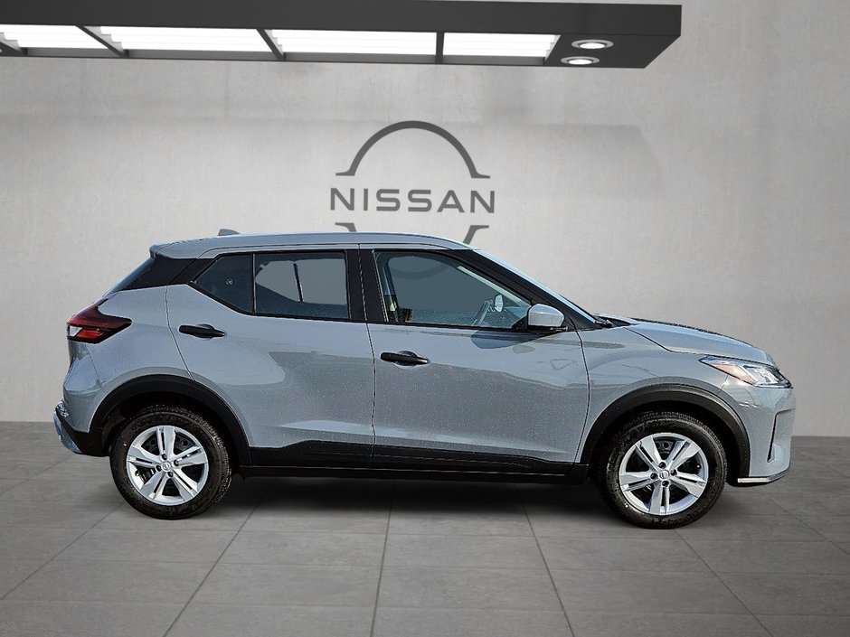 2025 Nissan KICKS PLAY S-3