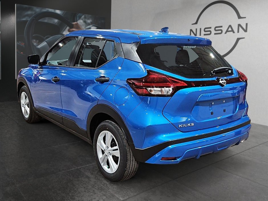 2025 Nissan Kicks Play S-6