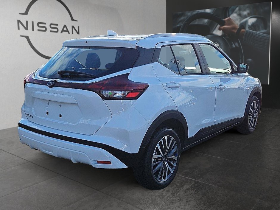 2025 Nissan Kicks Play SV-4