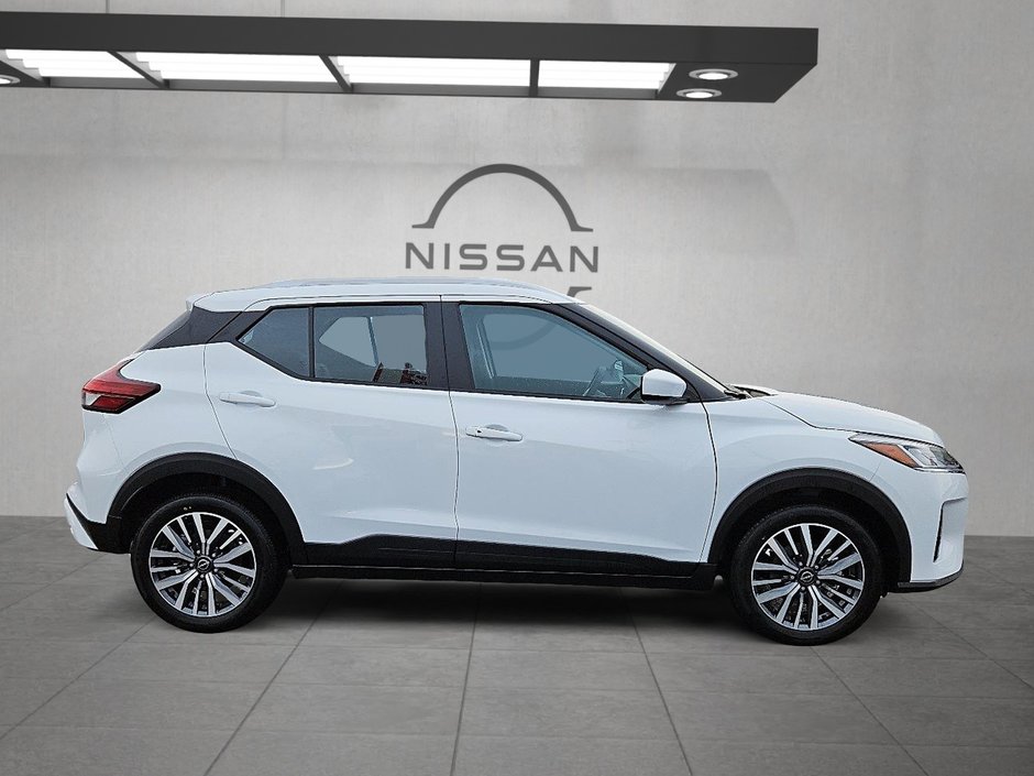 2025 Nissan KICKS PLAY SV-3