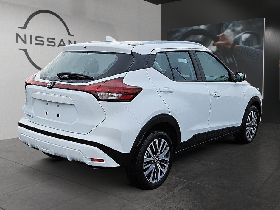 2025 Nissan KICKS PLAY SV-4