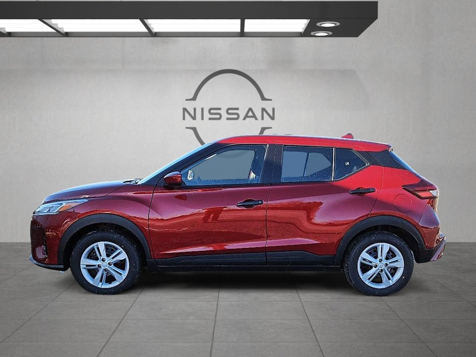 2025 Nissan Kicks Play S-7