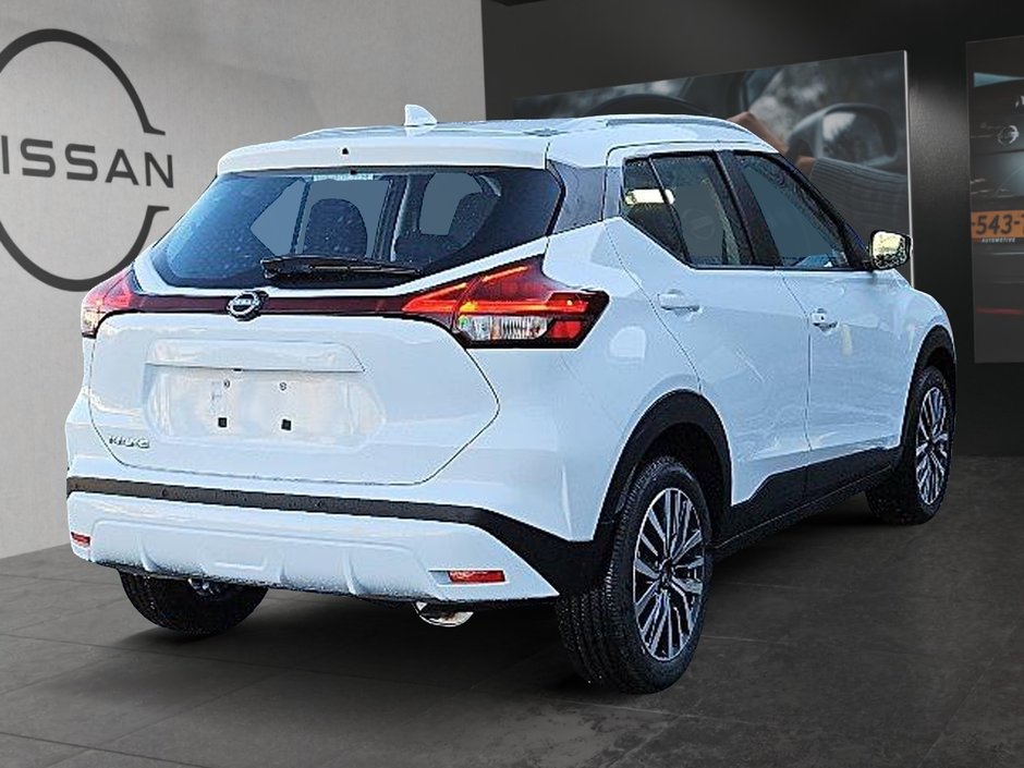 2025 Nissan Kicks Play SV-4