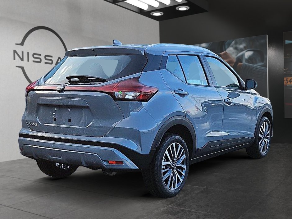 2025 Nissan Kicks Play SV-4