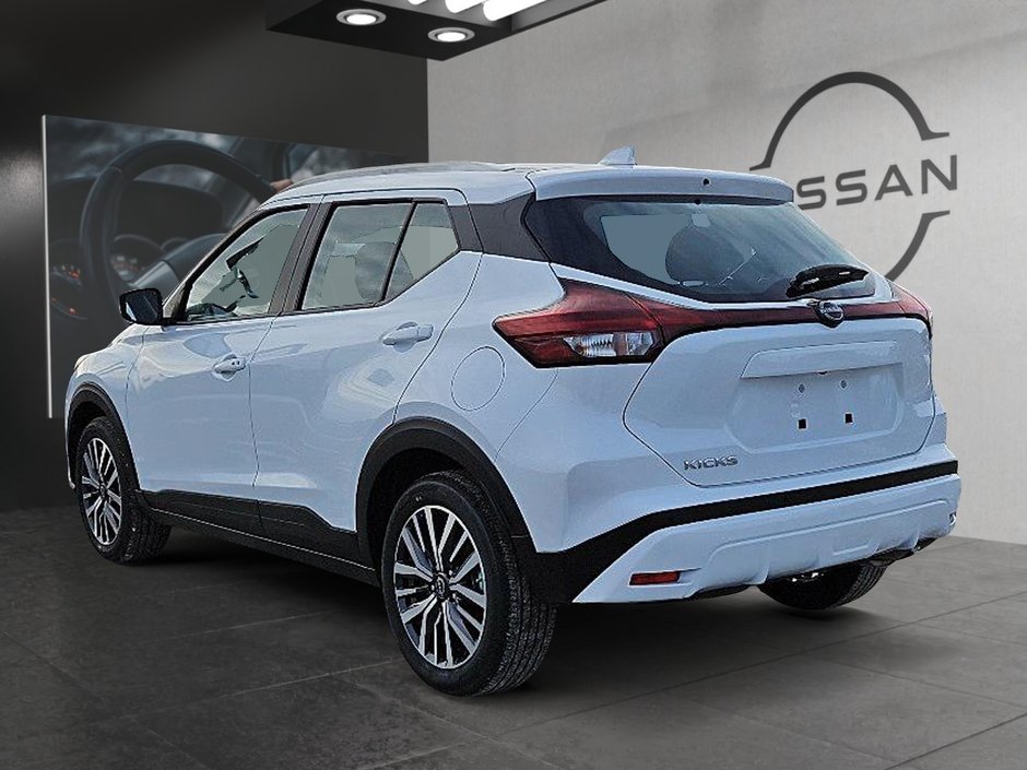 2025 Nissan Kicks Play SV-6