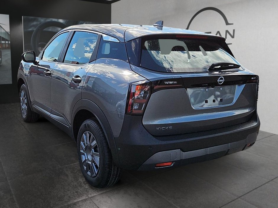 2025 Nissan Kicks S-6