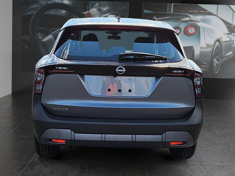 2025 Nissan Kicks S-5