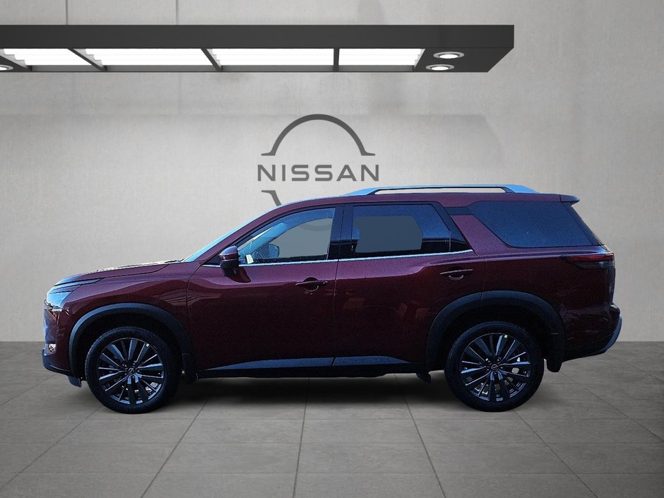 2025 Nissan Pathfinder SL-7