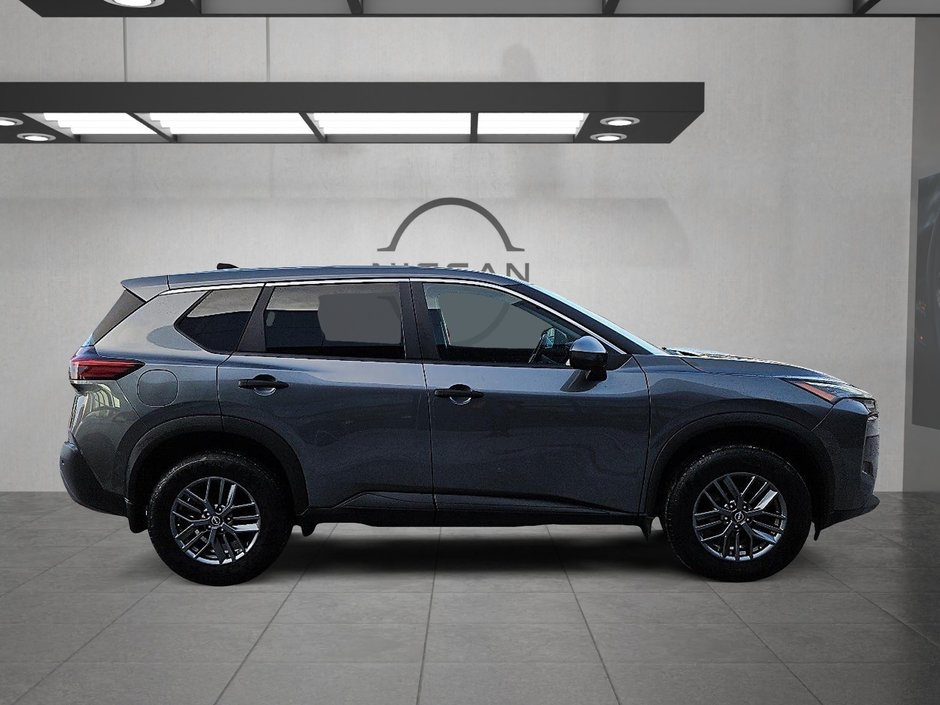 2022 Nissan Rogue S-3