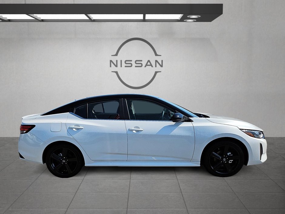 2024 Nissan Sentra SR MT-4