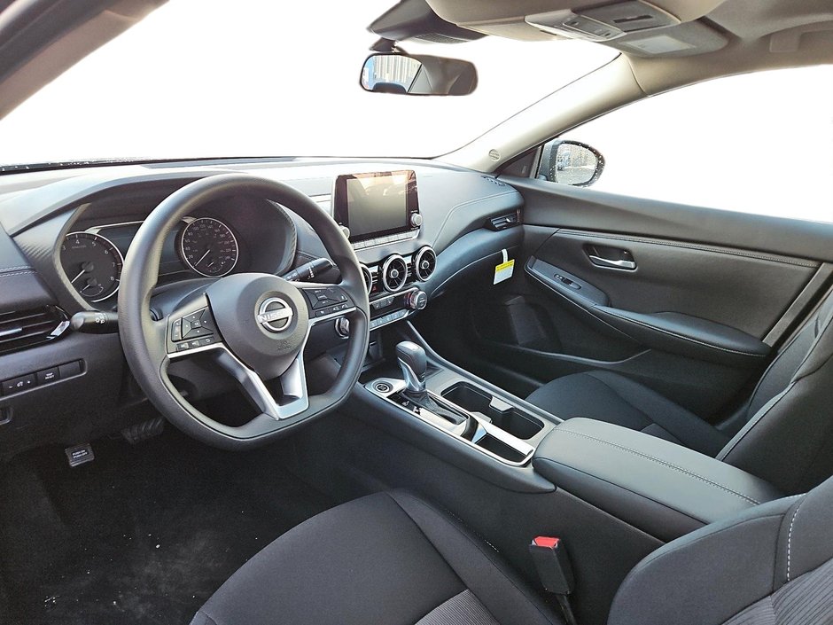 Nissan Sentra SV MOONROOF 2025-8