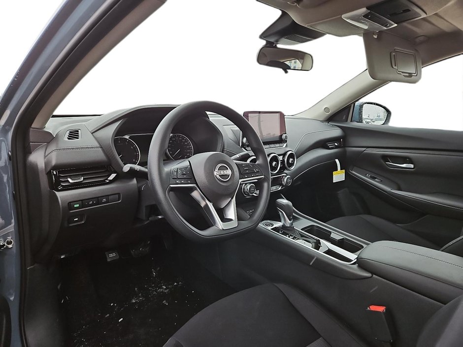 Nissan Sentra SV MOONROOF 2025-8