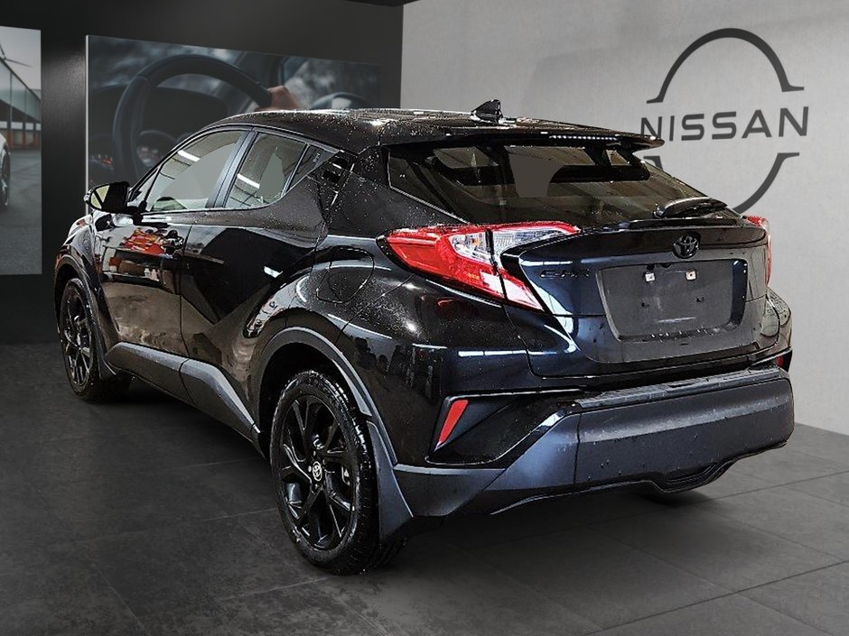 2021 Toyota C-HR XLE Premium-6