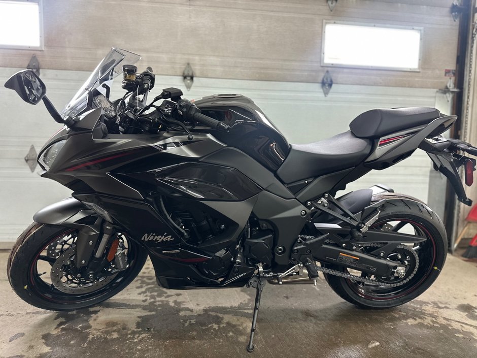 Kawasaki NINJA 1100 SX SE 2025
