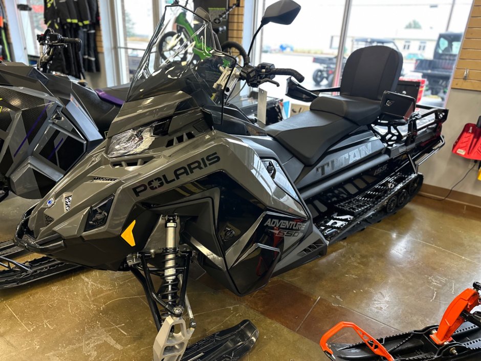 2025 Polaris TITAN ADVENTURE 650 155 X 1.8