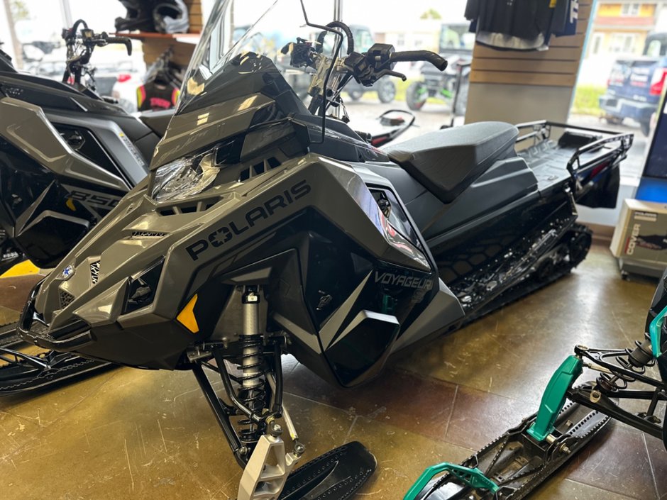 Polaris VOYAGEUR S4 146 X 1.35 2024