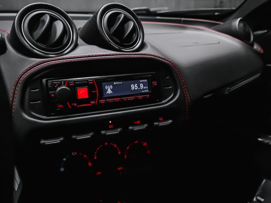 2018 Alfa Romeo 4C Spider-23