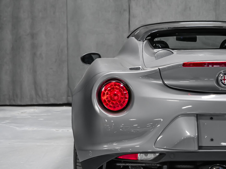 2018 Alfa Romeo 4C Spider-7