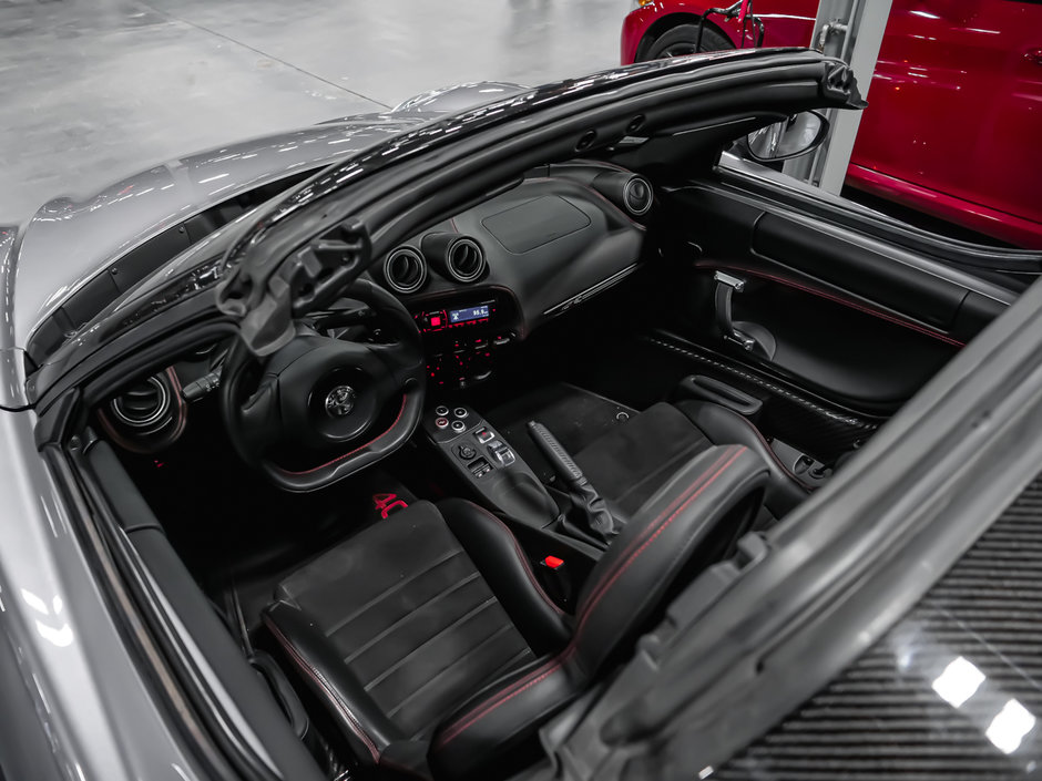 2018 Alfa Romeo 4C Spider-31
