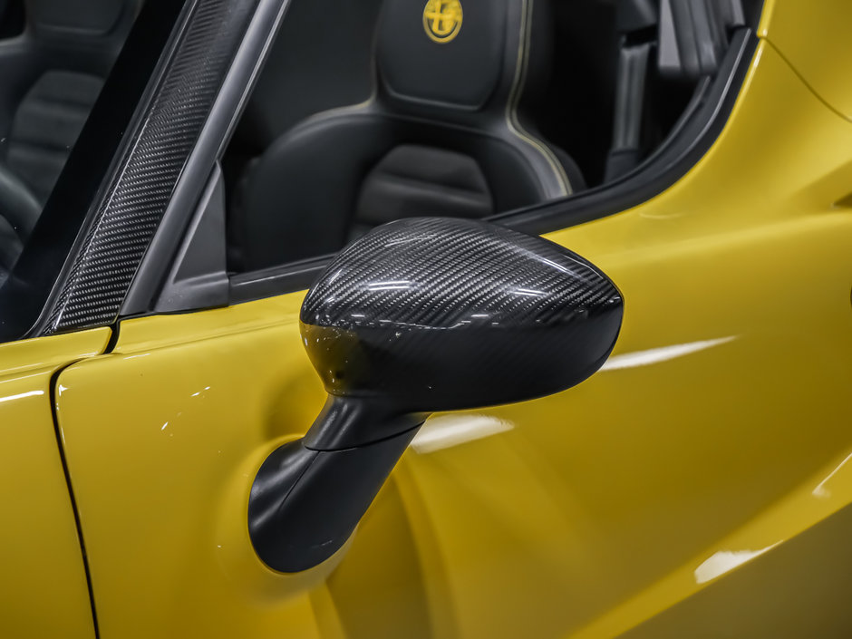 2016 Alfa Romeo 4C SPYDER-32