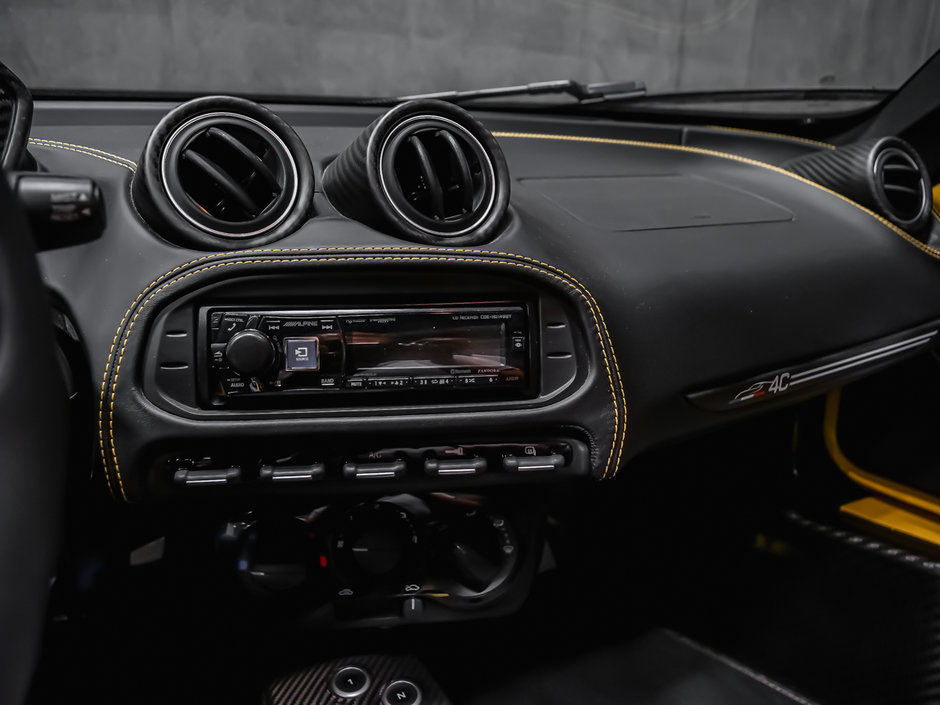 2016 Alfa Romeo 4C SPYDER-25