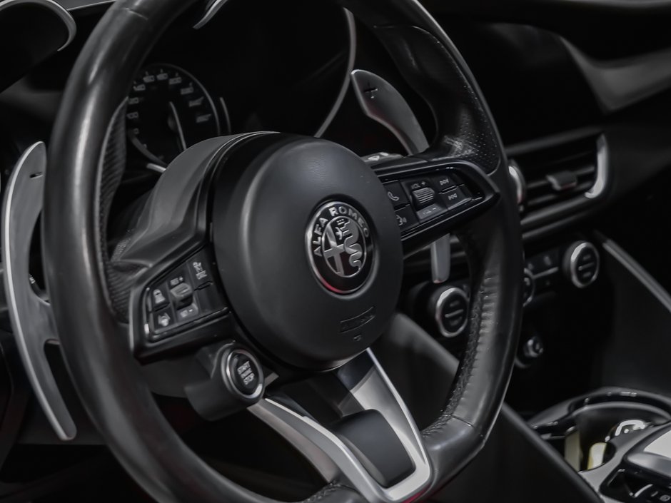 Alfa Romeo Giulia Veloce 2022-8