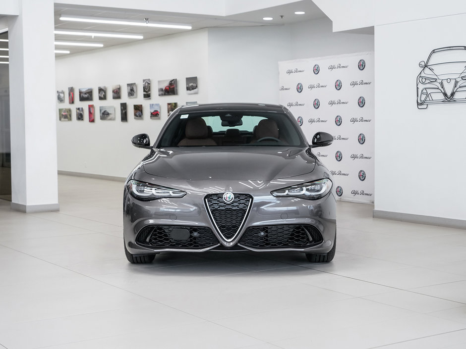 2024 Alfa Romeo GIULIA TI-6