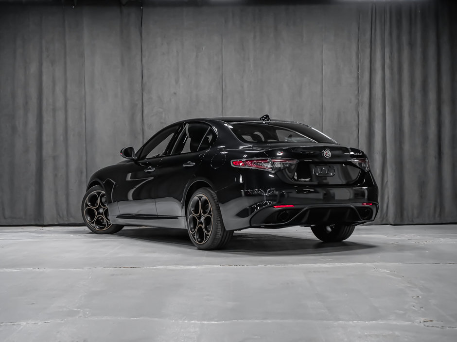 2025 Alfa Romeo GIULIA Intensa-2