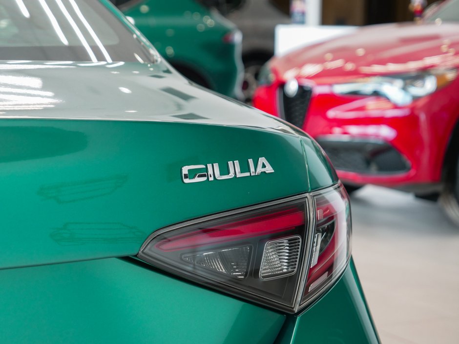 2025 Alfa Romeo Giulia Intensa-9