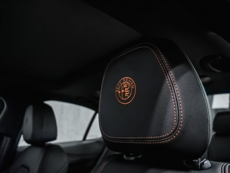 2025 Alfa Romeo Giulia Intensa-14