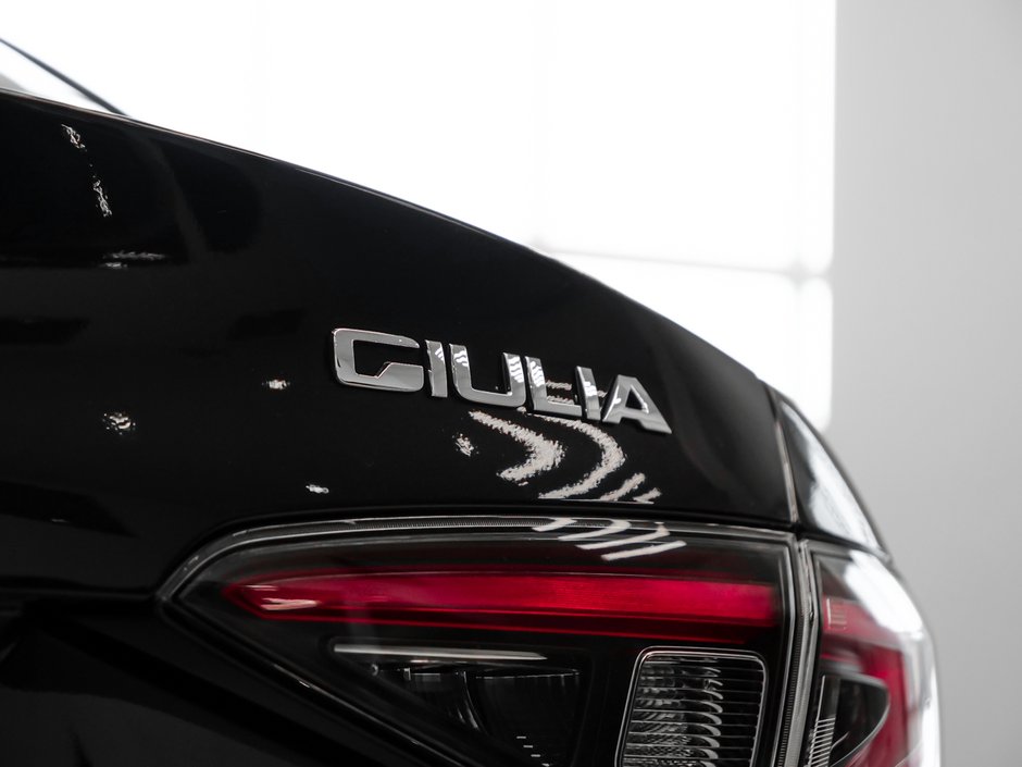 2026 Alfa Romeo Giulia Core-6