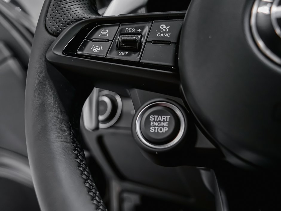 2026 Alfa Romeo Giulia Core-12