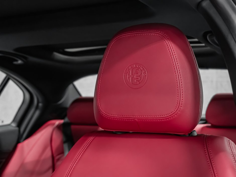 2026 Alfa Romeo Giulia Core-21