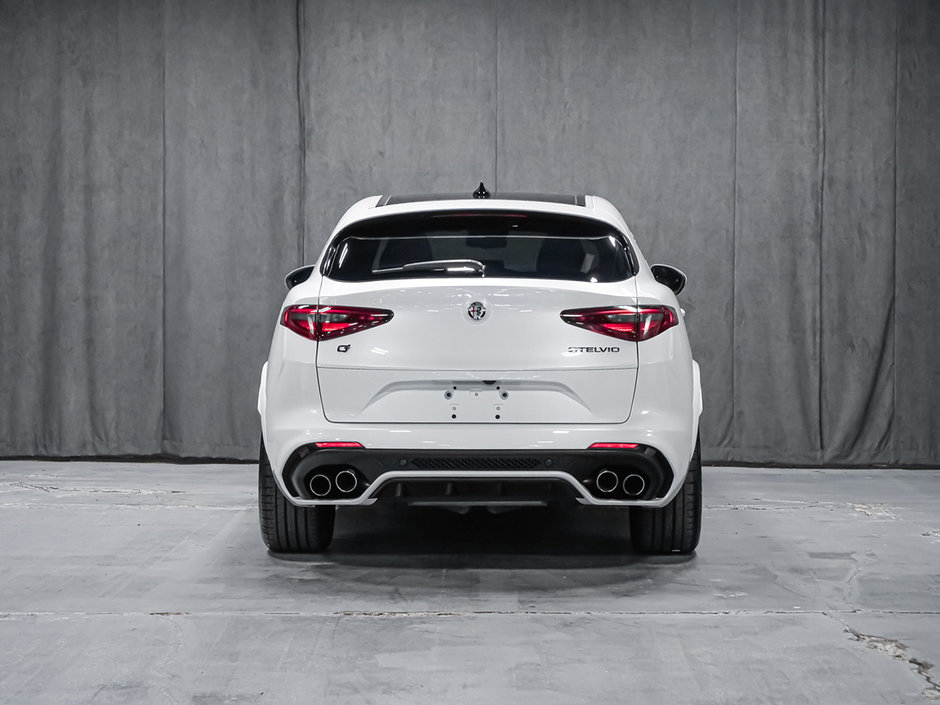 Alfa Romeo Stelvio QUADRIFOGLIO 2020-3