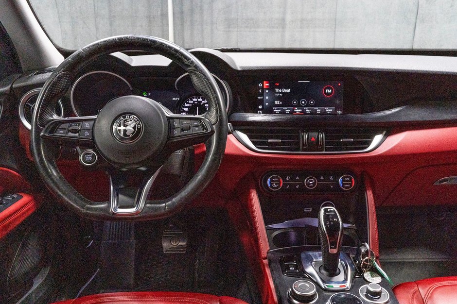 Alfa Romeo Stelvio SPORT 2020-8