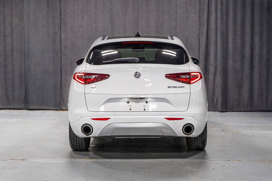 Alfa Romeo Stelvio SPORT 2020-5