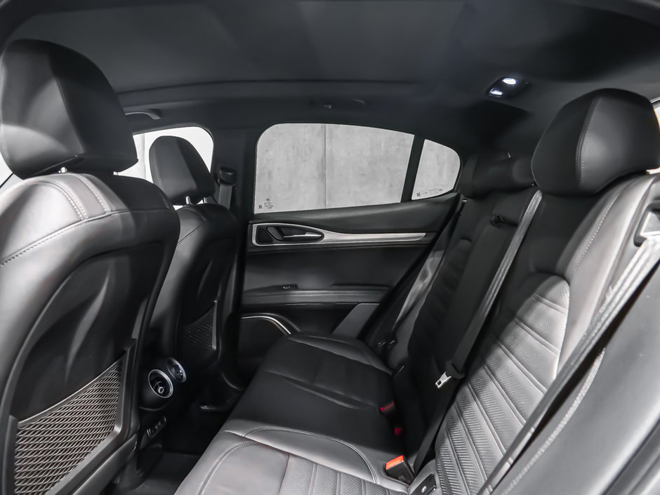 Alfa Romeo Stelvio TI SPORT 2021-14