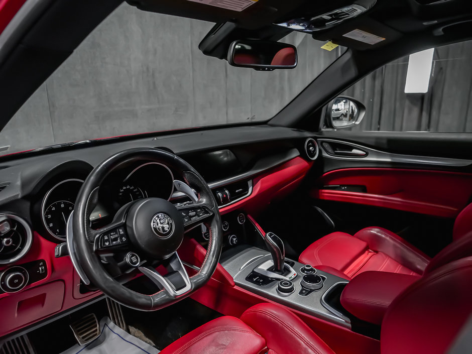 Alfa Romeo Stelvio TI SPORT 2021-8