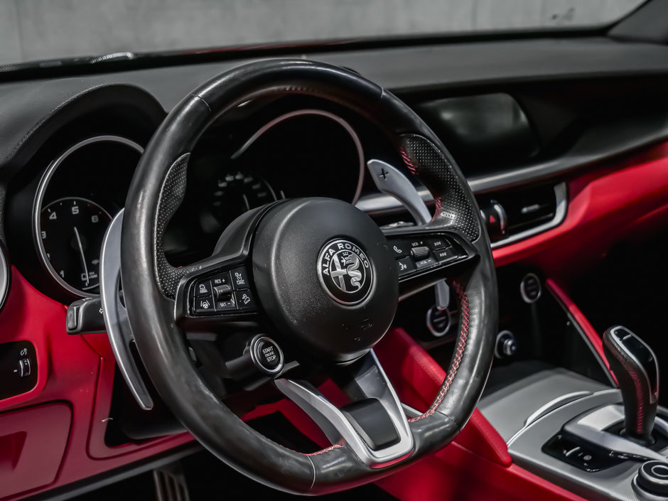 Alfa Romeo Stelvio TI SPORT 2021-10