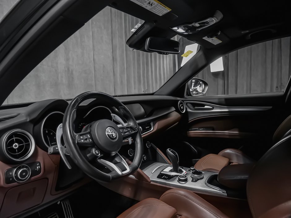 Alfa Romeo Stelvio TI SPORT 2021-6