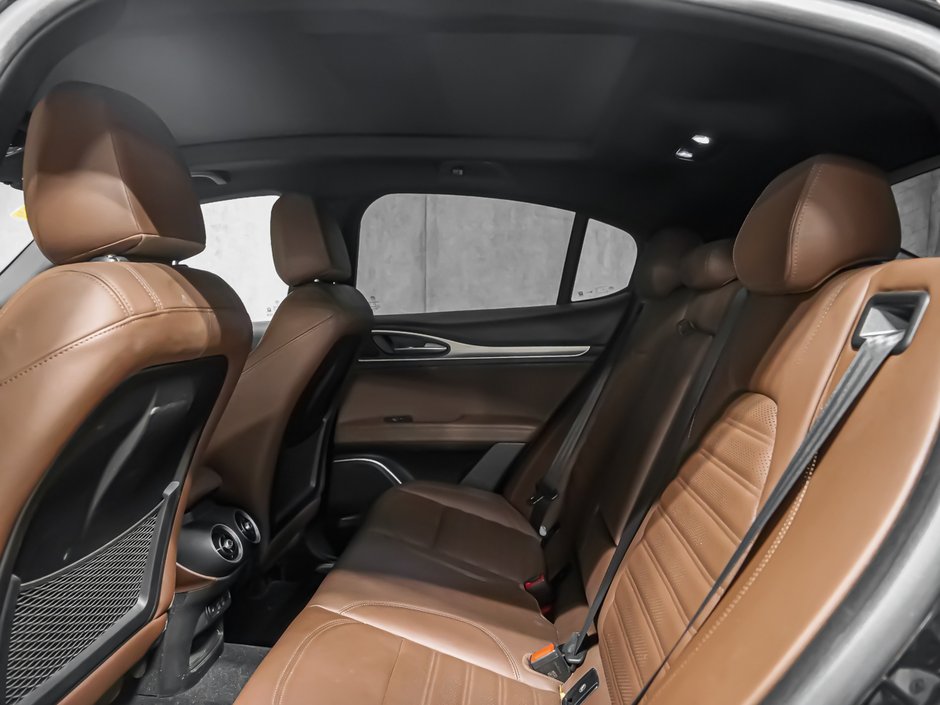 Alfa Romeo Stelvio TI SPORT 2021-14