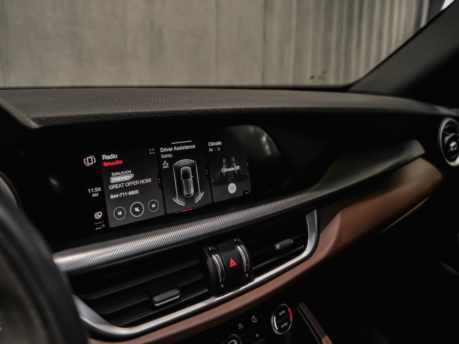 Alfa Romeo Stelvio TI SPORT 2021-11