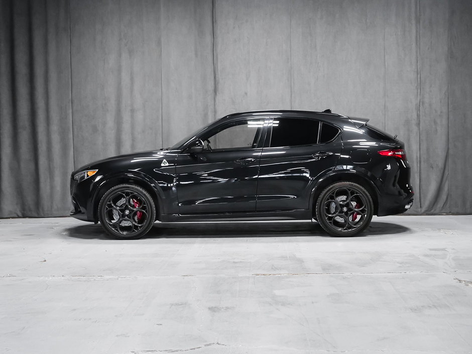 Alfa Romeo Stelvio QUADRIFOGLIO 2023-1