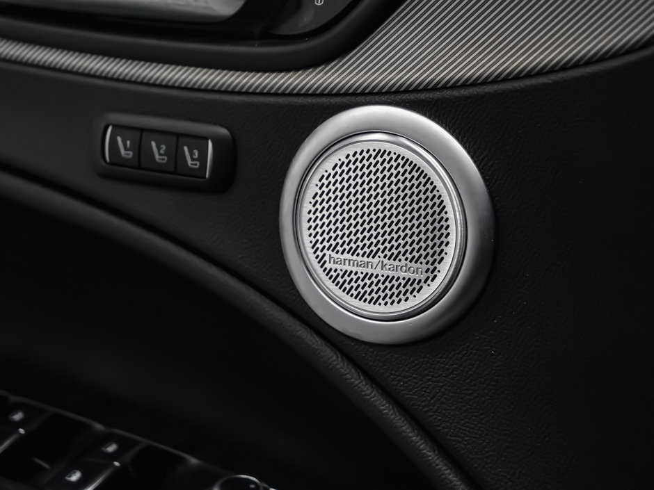 2023 Alfa Romeo Stelvio VELOCE-10