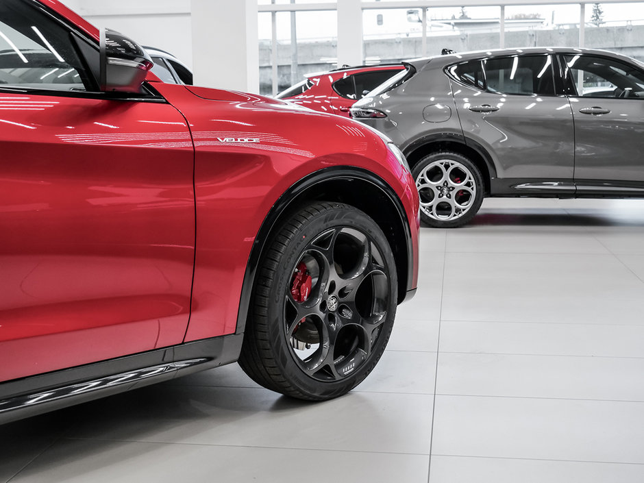 2024 Alfa Romeo Stelvio VELOCE-9